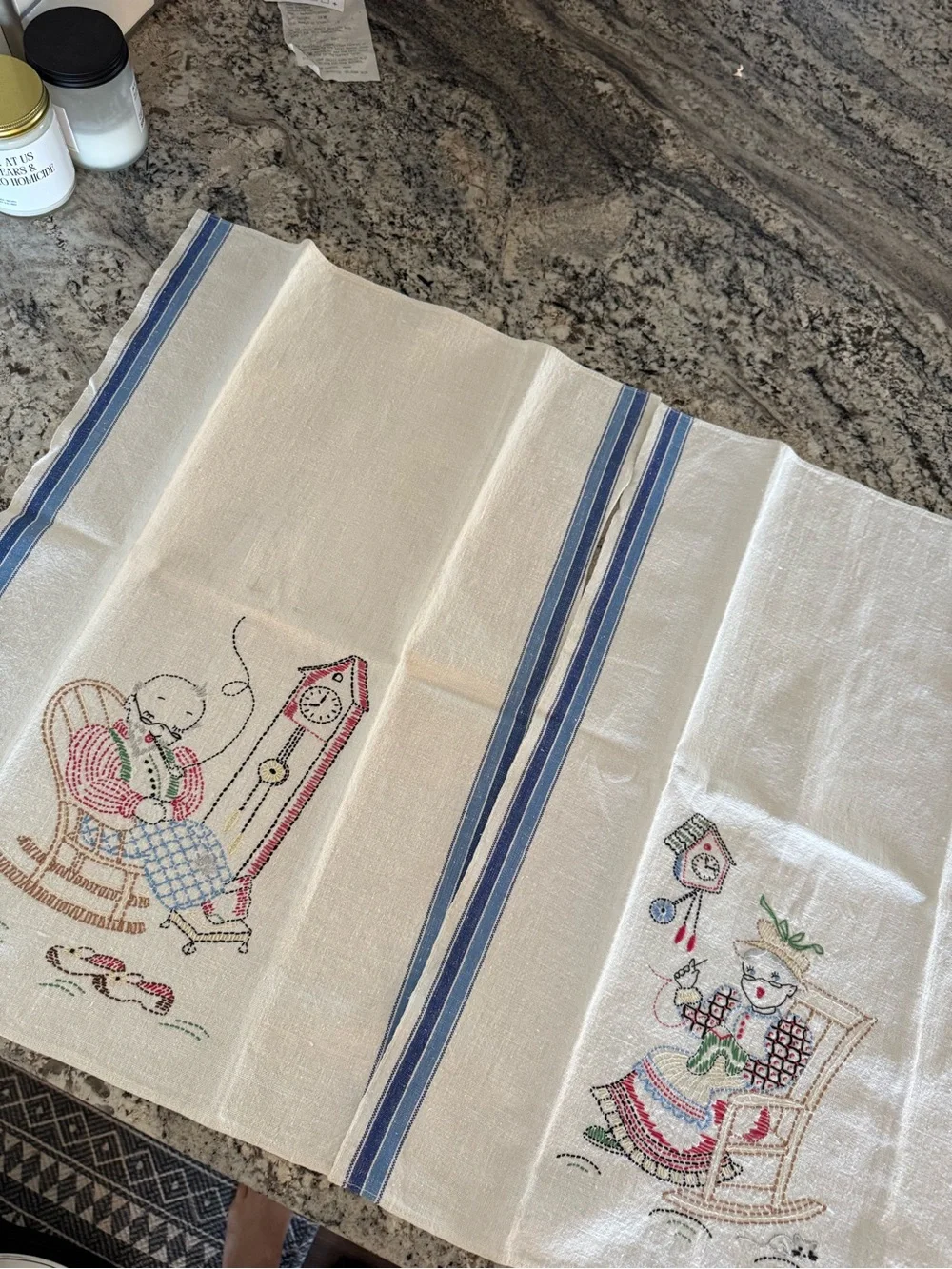 Embroidered Vintage-Style Tea Towels - Set of 2 (Multicolor)